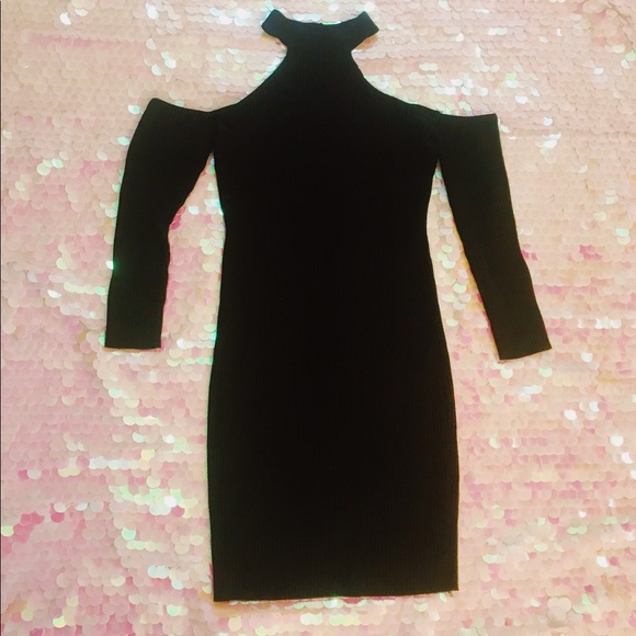 Black halter sweater dress - Picture 2 of 4